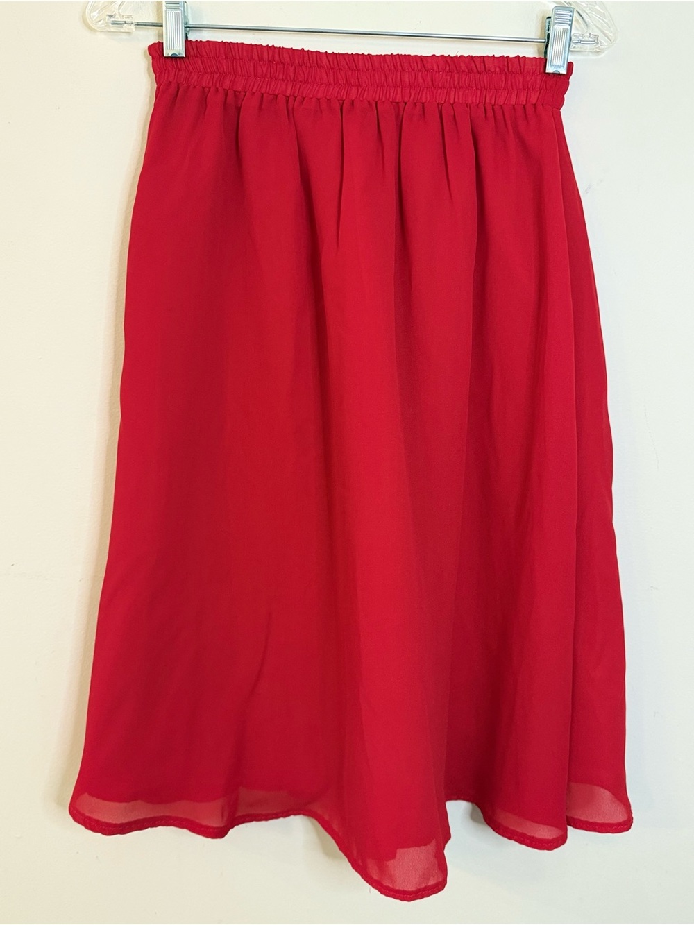 Red pleated midi skirt festive chic sexy romantic SZ 6P FLAW
